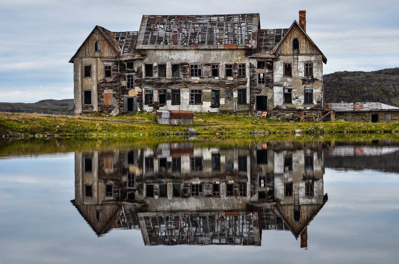 Поселок-призрак Дальние Зеленцы Мурманской области (30 фото)