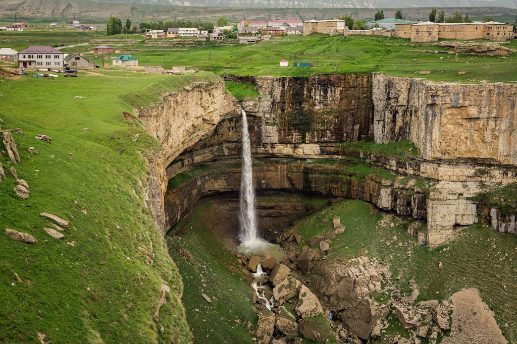 Tobot Waterfall in Dagestan