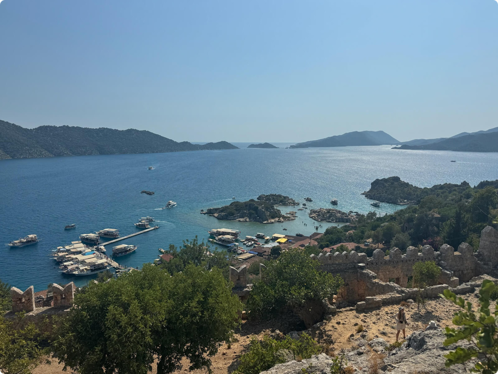 Море