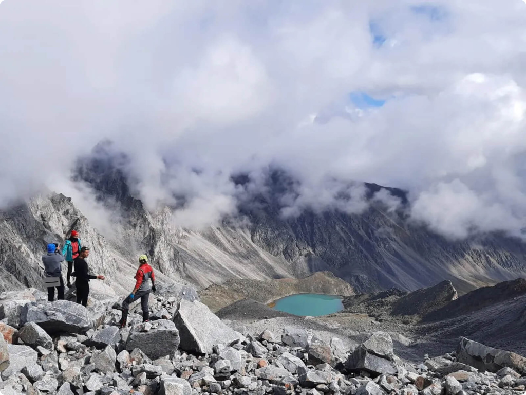 Люди и горы