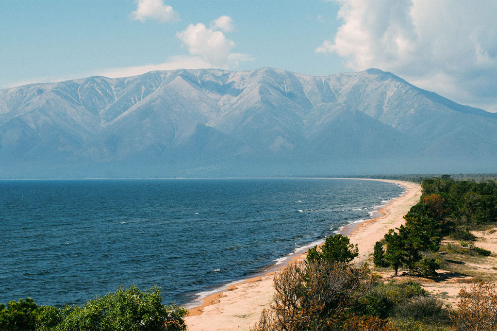 Баргузинский залив в Бурятии