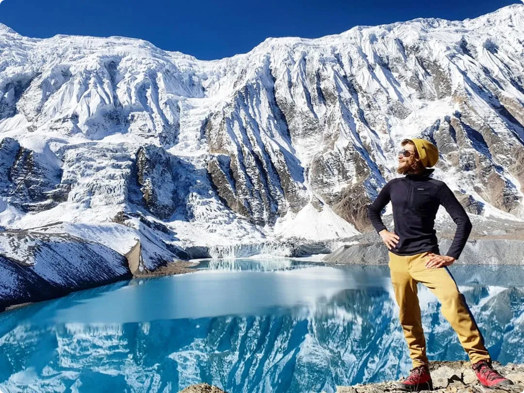 Озеро и горы