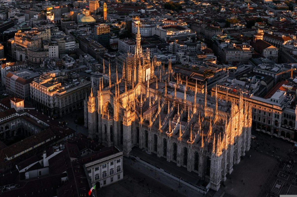 Миланский собор в Италии