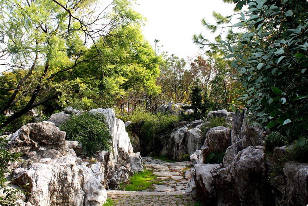 Камни