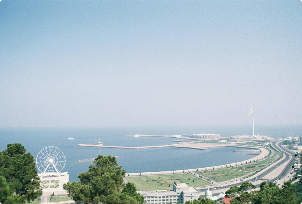 Море