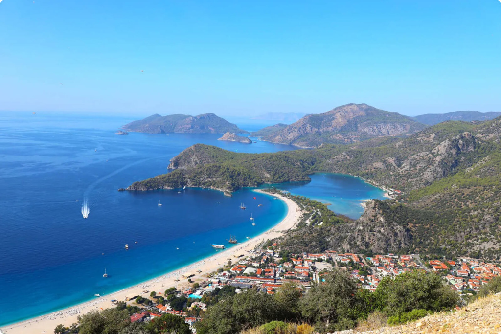 Море