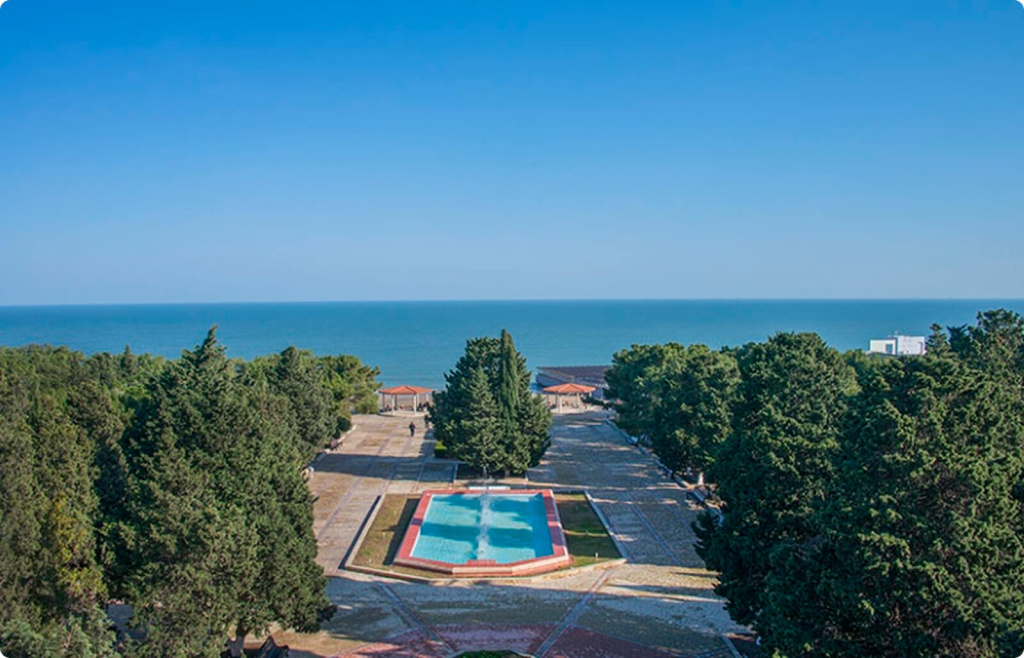 Море