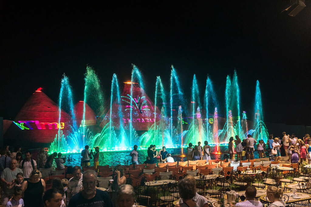 Кипр город Протарас водное шоу-00435.jpg