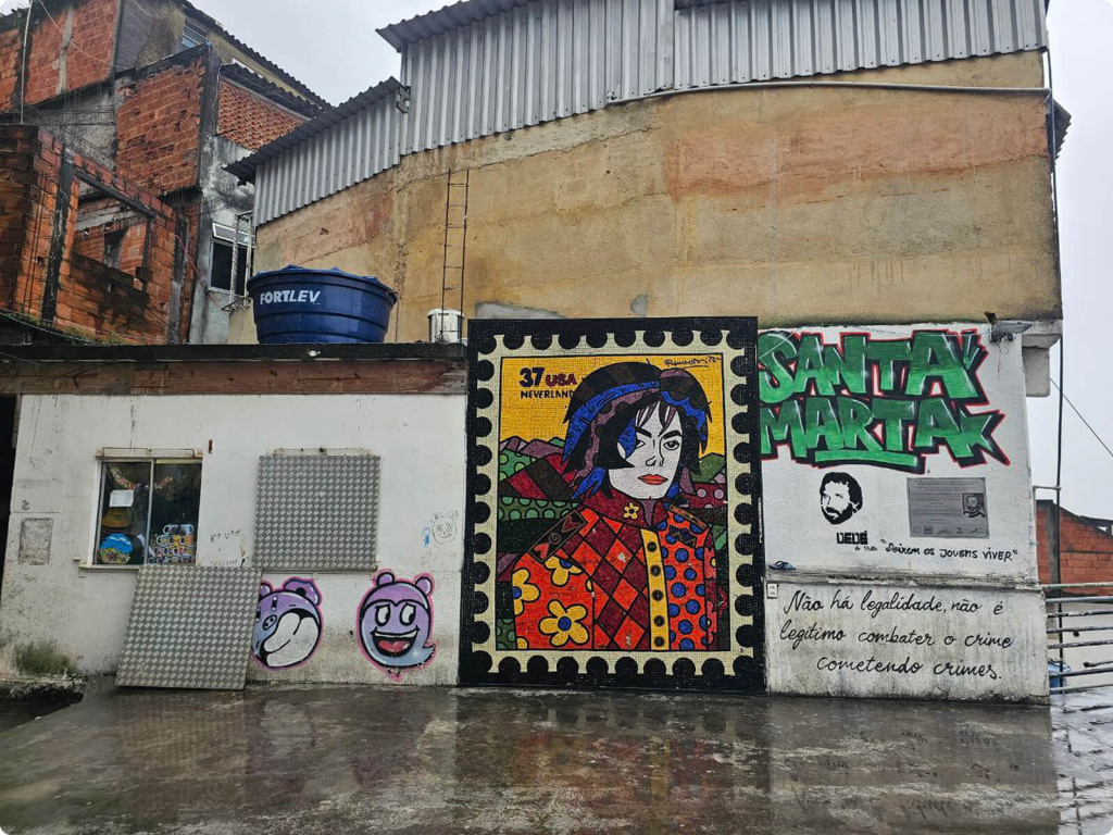 Рисунок на стене