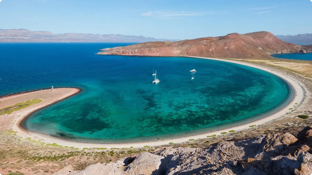 Море