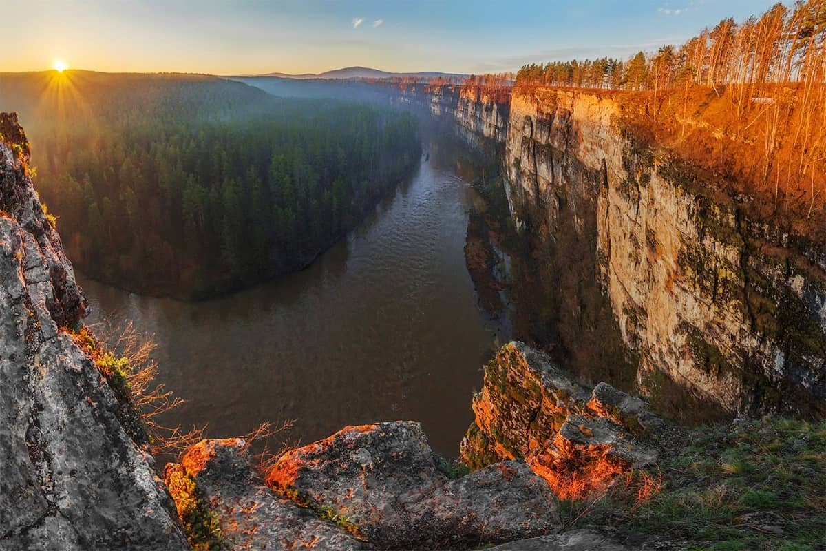 Сатка осенью горы