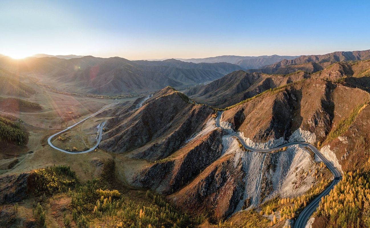 Алтай панорама с верхушки горы чугунка