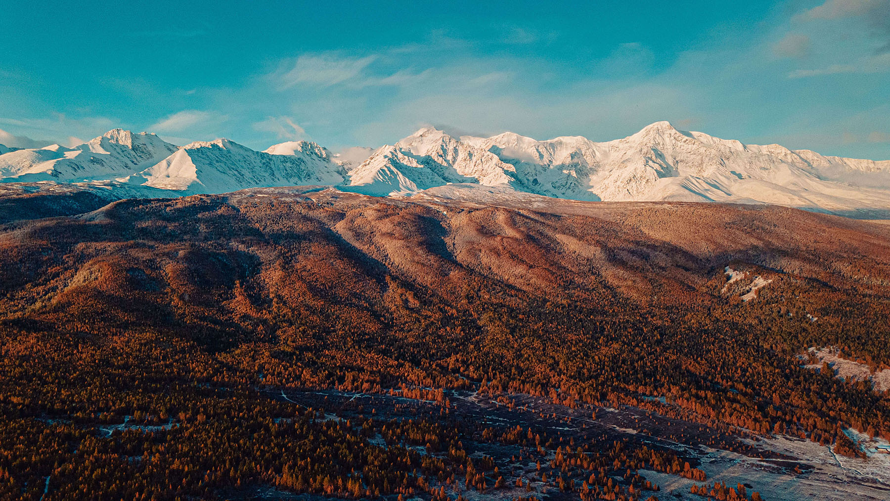 Алтайские порталы. Алтай тур. Путевки на Алтай.