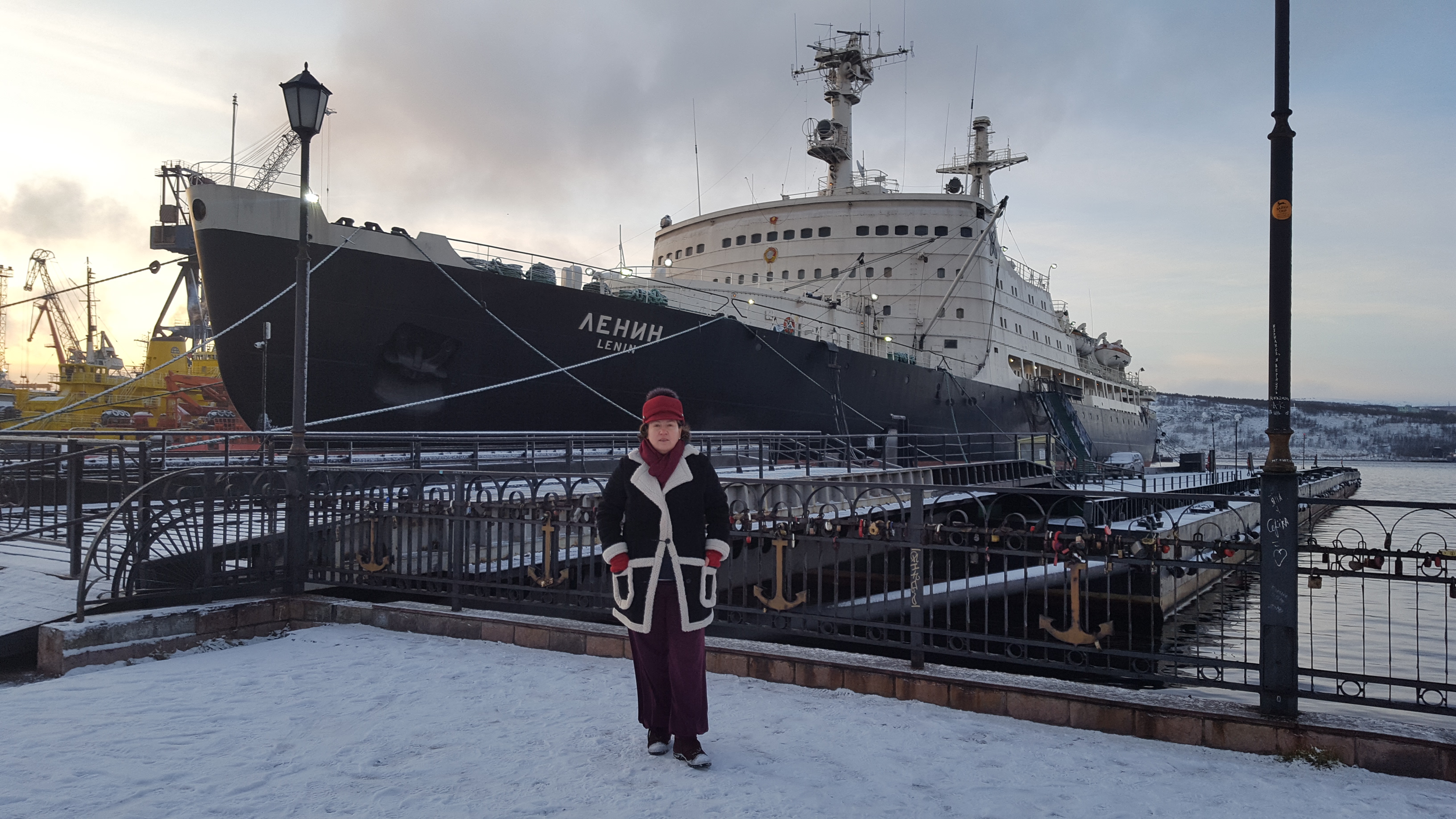 Холодный мурманск. Холодно в Мурманске. Мурманск холодный город или нет. BMW Arctic experience 2021 Мурманск. Почему холодно в Мурманске.