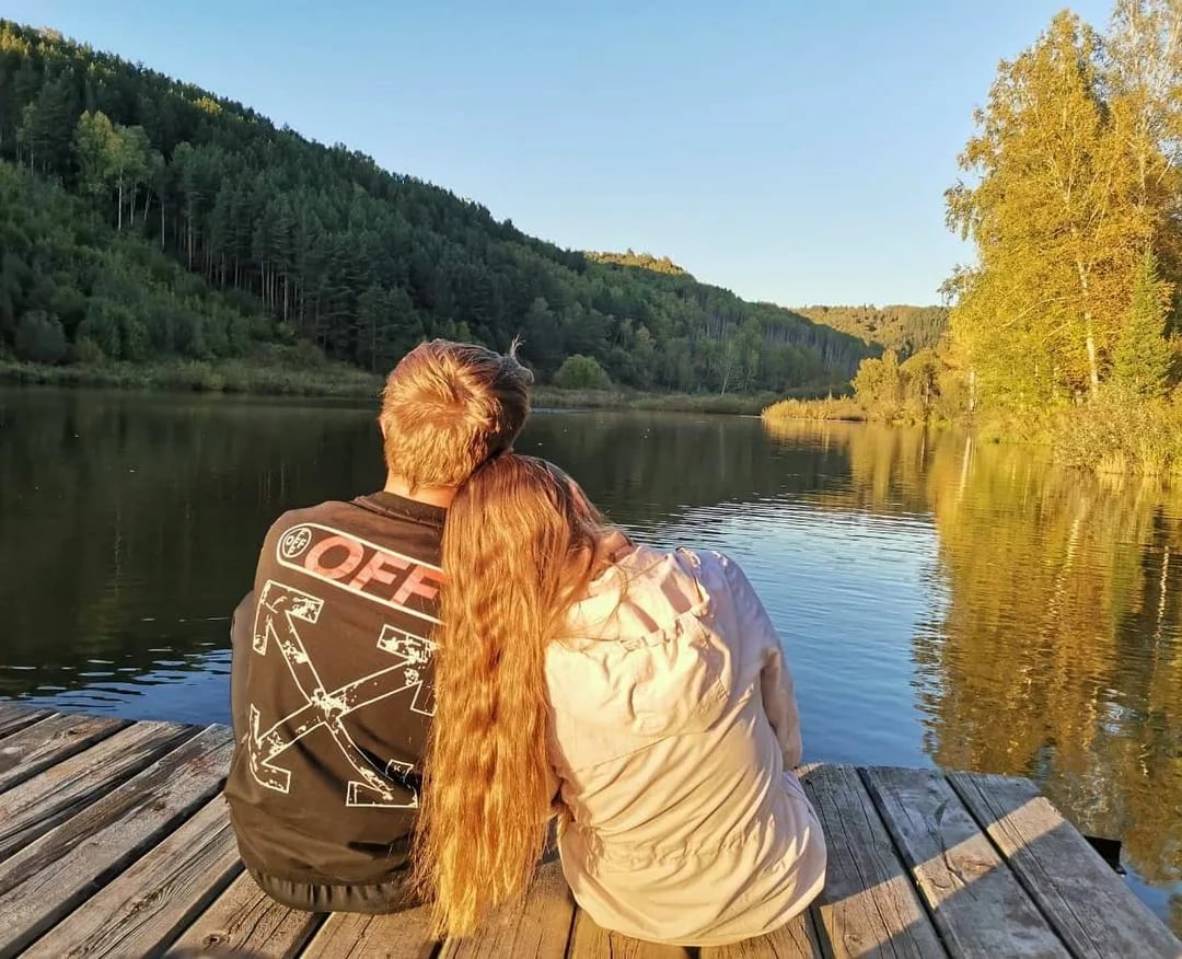 Туры в карелию с детьми. Карелия девушка пейзаж. Финны и любовь к природе. Анастасия Миллер Инстаграм Новокузнецк. Инстаграм Анастасия Новокузнецк.