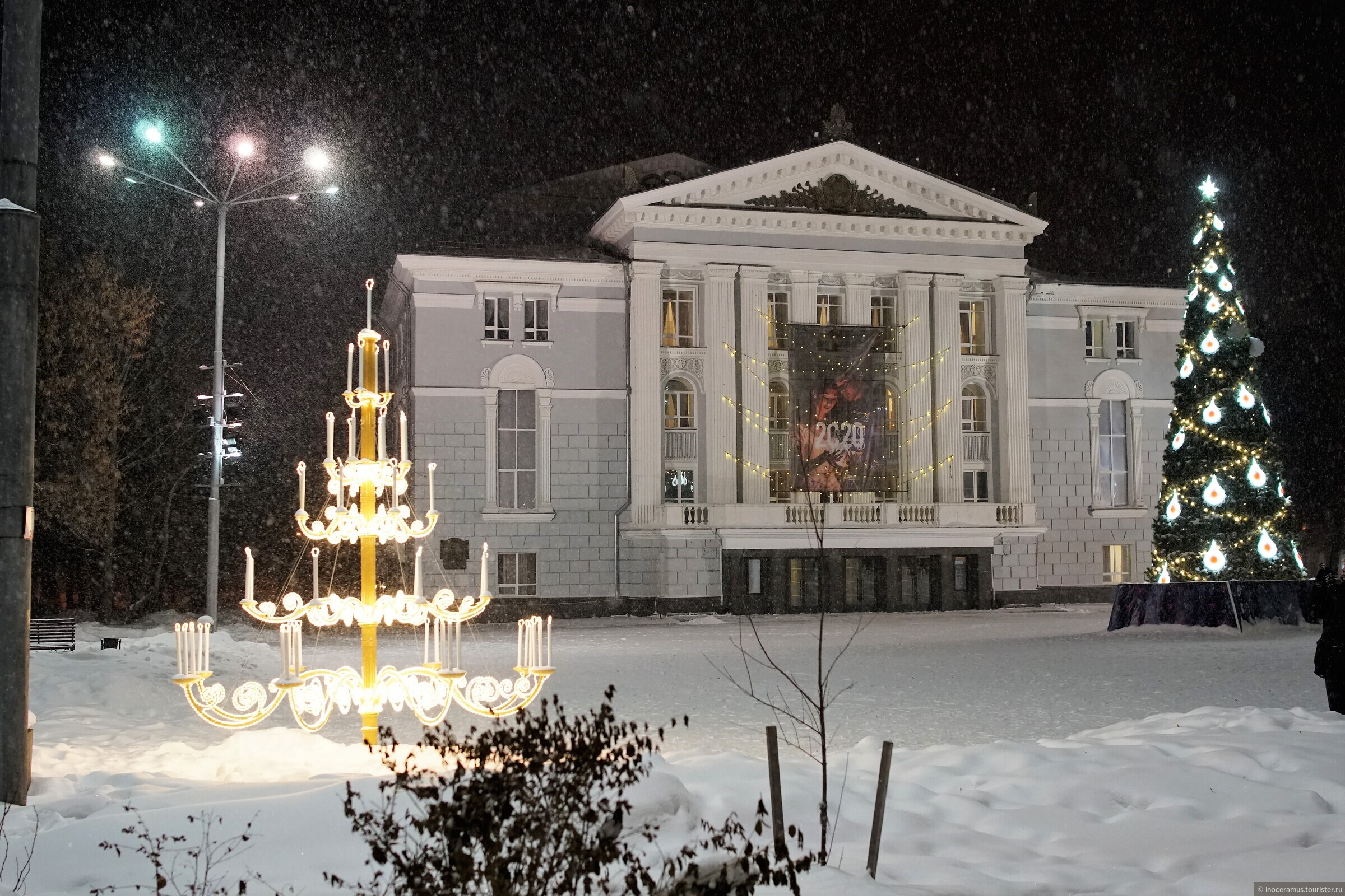 Оперный театр Пермь зима