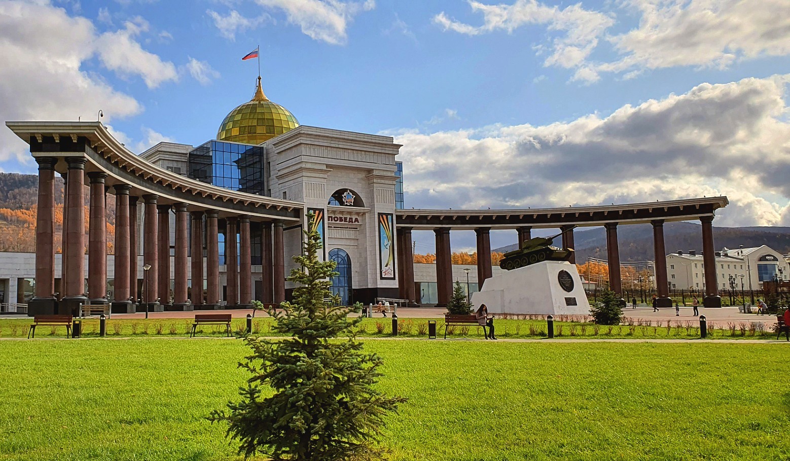 Комплекс победа. Мемориальный комплекс победа Южно-Сахалинск. Музей Победы Южно-Сахалинска. Музейный комплекс Победы Южно-Сахалинск. Площадь Победы Южно-Сахалинск.