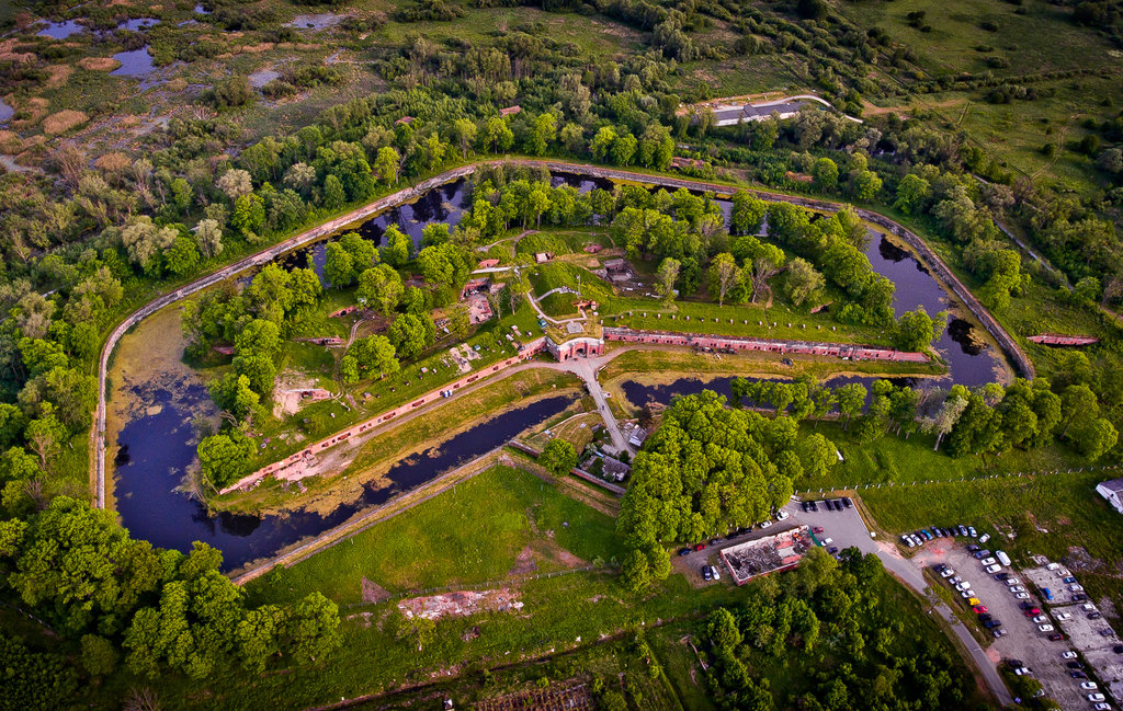 11 форд в калининграде фото