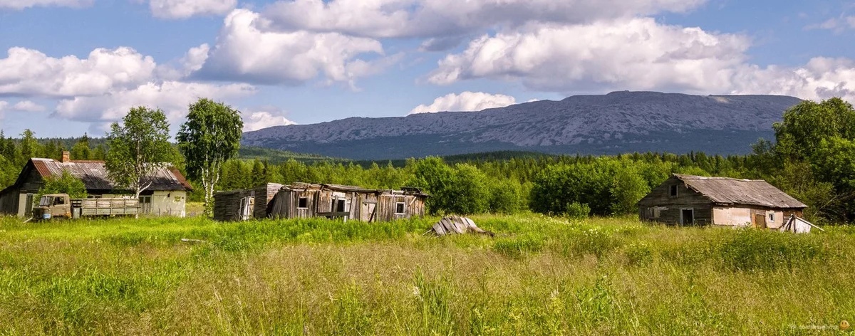 Деревня горна. Деревня Ослянка Пермский край. Гора Ослянка Пермский край. Поселок большая Ослянка Пермский край. Пермский край город Кизел поселок большая Ослянка Пермский край.